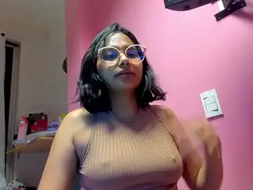 Stripchat Live Sex Cam of Cuteprincess21