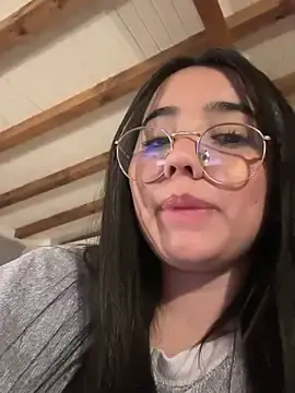 Stripchat Free Porn Cam of Michelle_Zoe