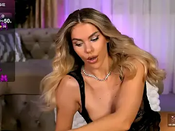 Stripchat Watch Live Sex Cams of ChloeVelvet