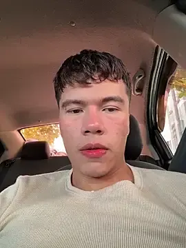 Stripchat Free Live Porn of Logan_smith1