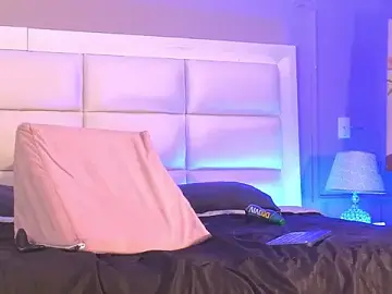 Stripchat Free Live Porn of AaronCruz_