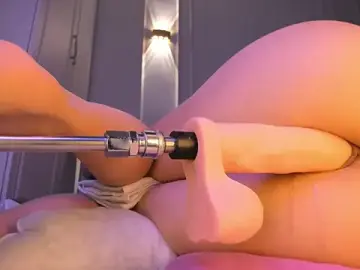 Stripchat Live Sex Cam of heemia