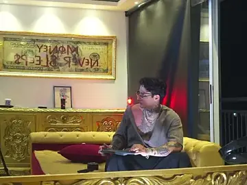 Stripchat Best Webcam of dantecoppolaa_