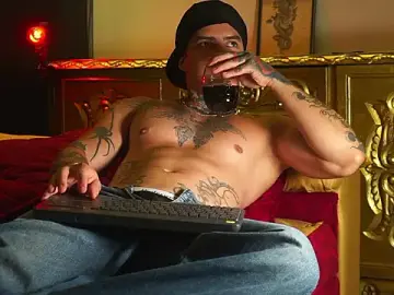 Stripchat Watch Live Sex Cams of dantecoppolaa_