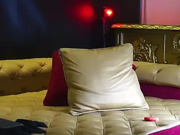 Stripchat Watch Live Sex Cams of dantecoppolaa_