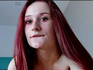 Stripchat Live Sex Cam of L1ittle_kitty_