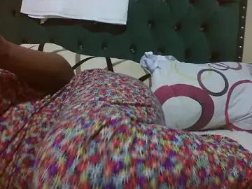 Stripchat Nude Webcam of Sexy_Riri