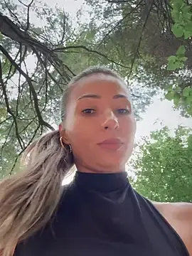 Stripchat Best live sex cam show of LetsFunKARINA