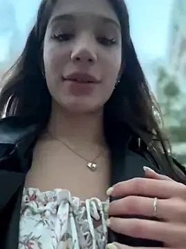 Stripchat Adult Webcam of shy_priincess