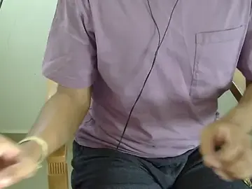 Stripchat Live Porn of The_SHY_uncut