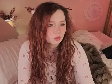 Stripchat Sex Cam of carolina_elf