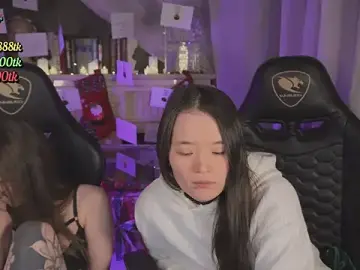 Stripchat Sex Cam of carolina_elf