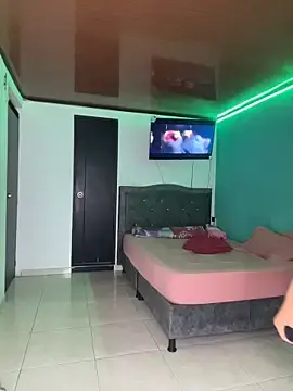 Stripchat Nude Webcam of ALANAH_KITTY