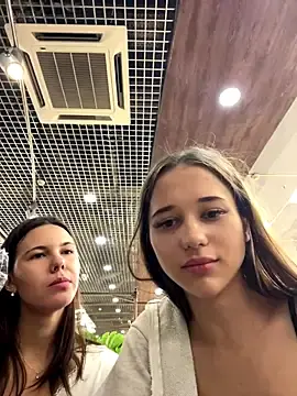 Stripchat Live Sex Cam of Juice_Bunny