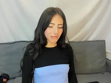 Stripchat Sex Cam of Mhelanny2