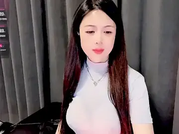 Stripchat Adult Webcam of candy-yiyi