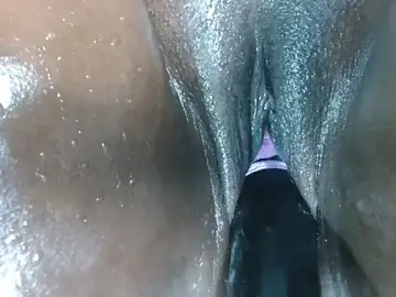 Stripchat Live Sex of Cuddle_Bear