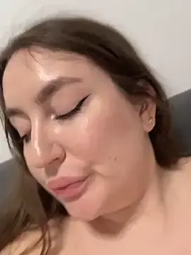 Stripchat Live Sex Cam of Lady_MiaOlson