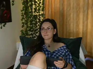 Stripchat Watch Live Sex Cams of NaughtYHomemadE