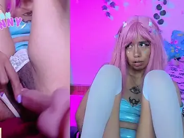 Stripchat Adult Video Chat of Roxanbunny1