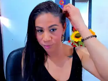 Stripchat Adult Webcams of juanblakbigcock