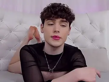 Stripchat Live Sex Cam of RobbyCharming