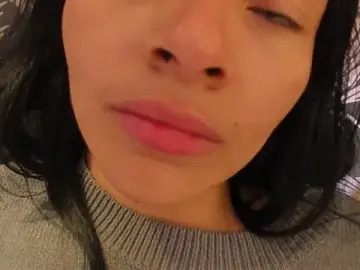 Stripchat Live Sex Cam of _shantal_smith