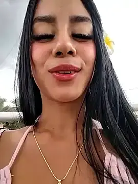Stripchat Free Porn Cam of Juliana_Xander