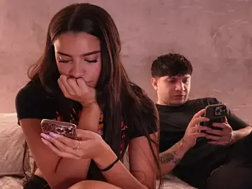 Stripchat Adult Webcam of Nicky_and_Blake