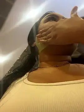 Stripchat Nude Webcam of Pretty_Isadora