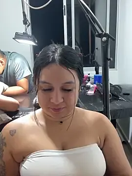 Stripchat Sex Cam of Pretty_Isadora