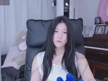 Stripchat Live Sex Cam of rainybb