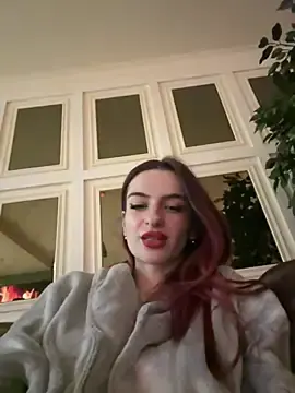 Stripchat Free Live Porn of CassieFox_