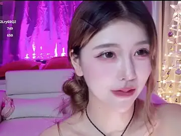 Stripchat Live Porn of Kiki--2025