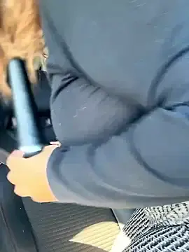 Stripchat Live Sex Cam of Samantha_official