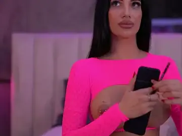 Stripchat Live Sex Cam of RaisaKali