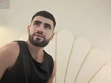 Stripchat Adult Webcams of Ethan__Walker