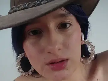 Stripchat Adult Webcam of Sisirojas