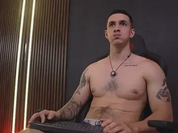 Stripchat Sex Cam of JacksonOlsenn