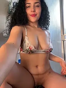 Stripchat Adult Webcams of Lucy_Marin