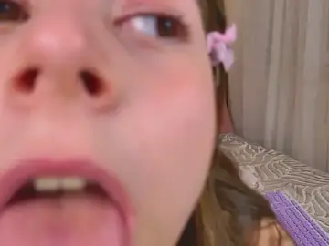 Stripchat Free Live Porn of Queen_Michelle_