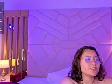 Stripchat Free Porn Cam of LunaPleasure