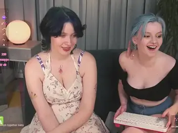 Stripchat Sex Cam of bluebeell