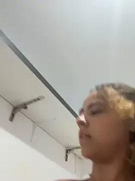 Stripchat Sex Chat of Chloe_Leaozinho