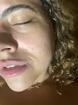 Stripchat Sex Cam of Chloe_Leaozinho