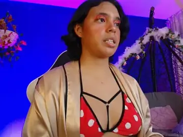 Stripchat Watch Live Sex Cams of Emmapark_