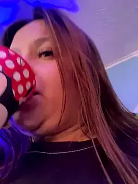 Stripchat Adult Webcam of KinkyJessyHotxx