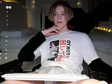 Stripchat Live Sex Cam of Kudi_Minnt