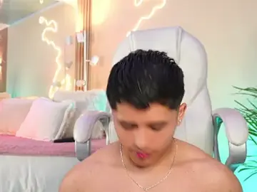 Stripchat Watch Live Sex Cams of MatiasKorn