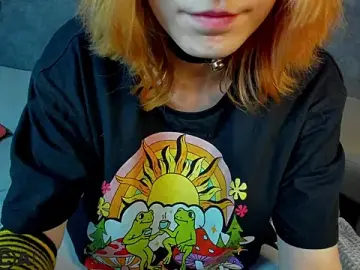 Stripchat Free Porn Cam of Little_Chips